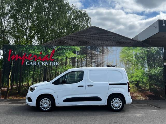 2020 Vauxhall Combo Cargo 2000 1.5 Turbo D 100ps H1 Sportive Van